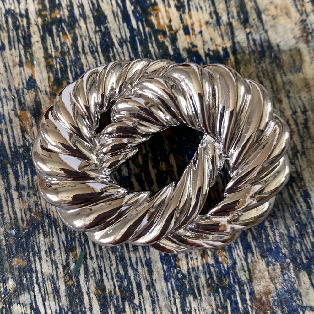 Fashion Pin